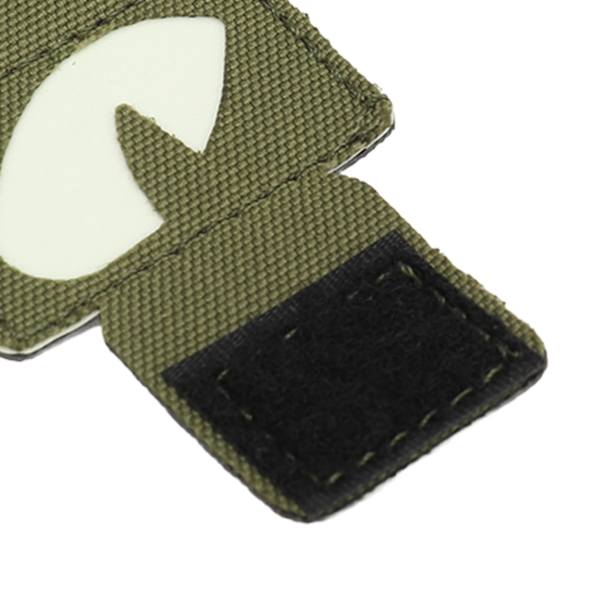 2 stk. Katteøjne Lap Refleks Hæklet Lukning Design Canvas Lysende Katteøjne Lap til Hatte Uniform Rygsæk Udendørs Aktiviteter Natkørsel Militærgrøn