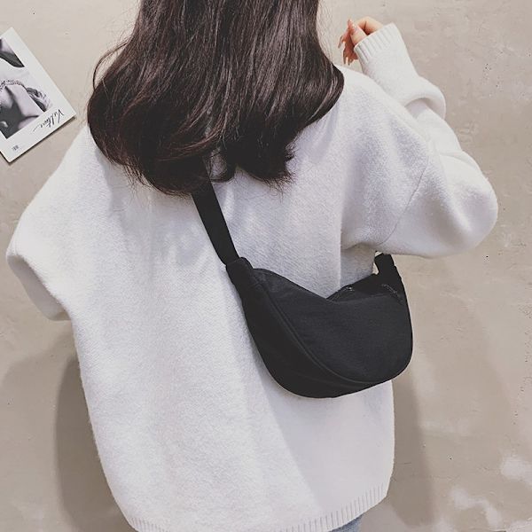 Crossbody Taske Simpel Kvinder Dumpling Taske Justerbar Stor Kapacitet All-Match Taske Black