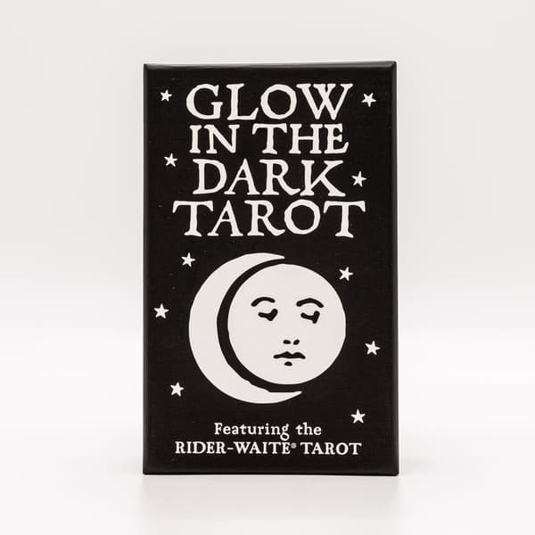 Glow in the Dark Tarot 9781646711192
