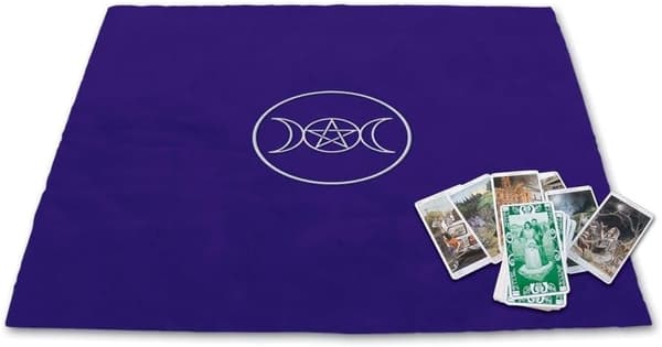 Pagan Circle (size 80x80 cm) 9788883959929