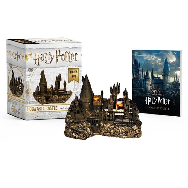 Harry Potter Hogwarts Castle And Sticker Book 9780762464401