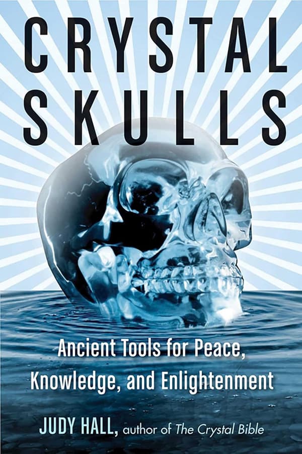 Crystal skulls 9781578635948