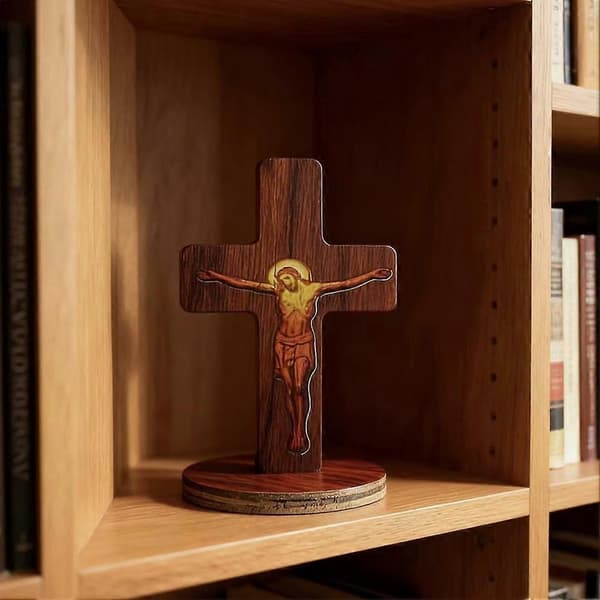 Påskkors i trä – religiös väggdekoration för hemmet B