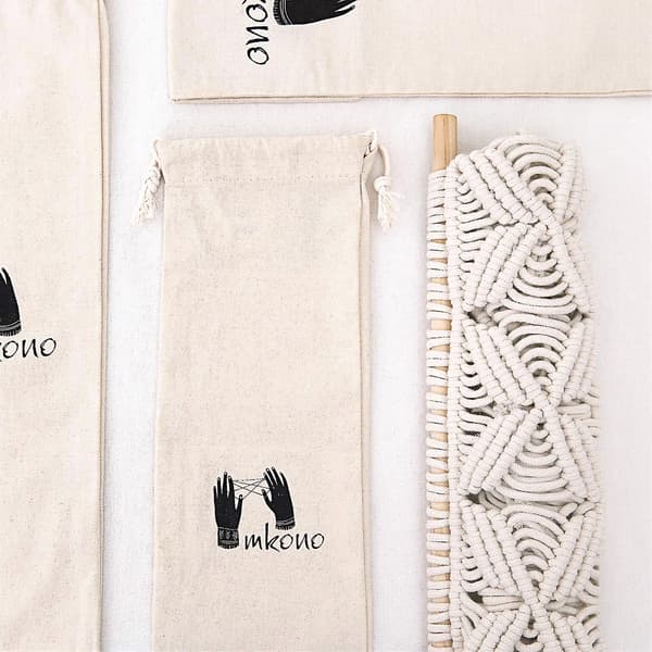 Hängande fotodisplay Makramé vägg hängande bilder Dekor Boho Chic Heminredning med 20 träklämmor