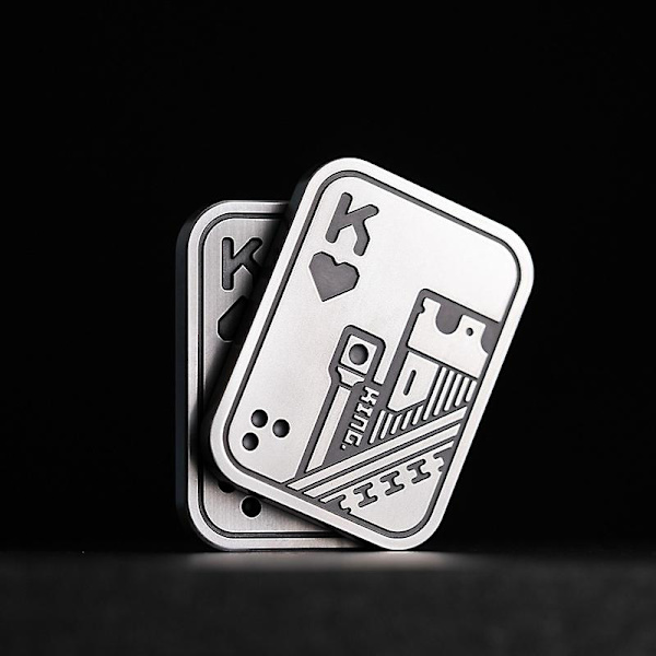 Magnetiske Metal Fidget Legetøj - Metal Poker Push Card Fidget Slider Stress Fingertip Metal Push Coin Poker（K）