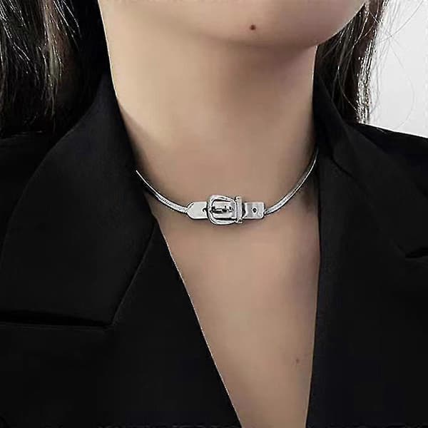 Halsband med Bältesspänne Design Choker Titanstål Ormbenskedja Halssmycke