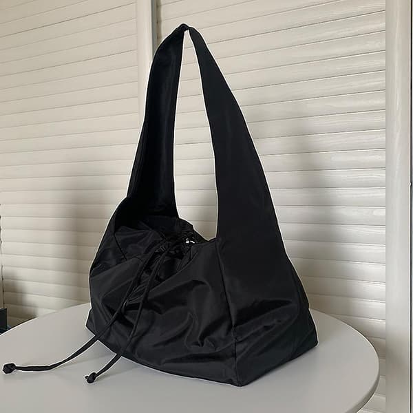 Dame taske Ny Nylon Spand Mode Solid Lynlås Skuldertaske Punge og Håndtasker Luksus Designer Sort Tote Taske