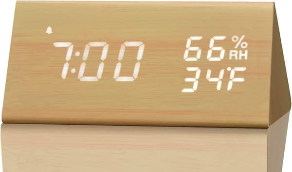 Digital väckarklocka, med elektronisk LED-tidsvisning i trä, 3 larminställningar