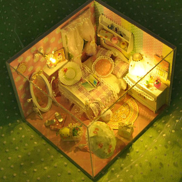 Dockhus miniatyr med möbler handgjord trä monterad jul kreativ födelsedagspresent（Tw12 engelska）
