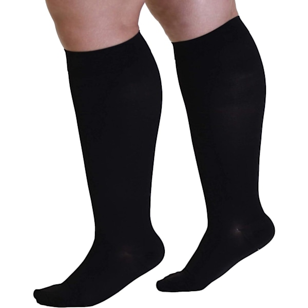 Kompressionsstrumpor - Plus Size - 20-30 mmHg - Unisex - Extra bred vad - Knähöga - Opaque, stängd tå - Svart/4X-Large
