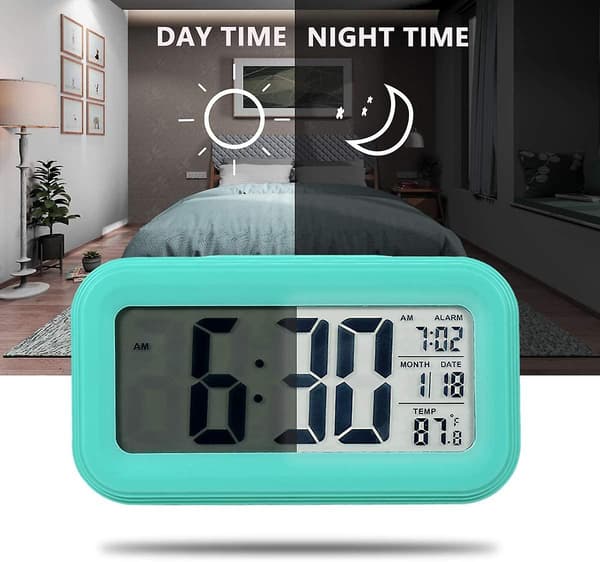 Batteridriven digital väckarklocka för sovrum, LCD-skärm sängbordsväckarklocka med snooze