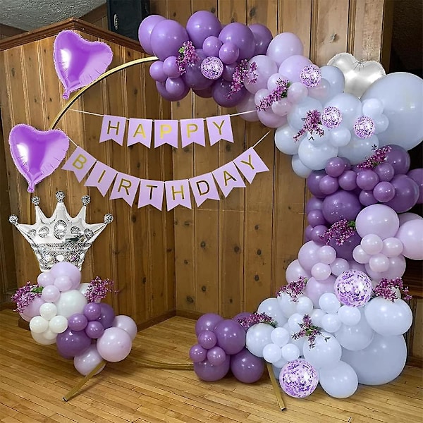 Lilla fødselsdagspynt - ballonbue, banner, pomponer
