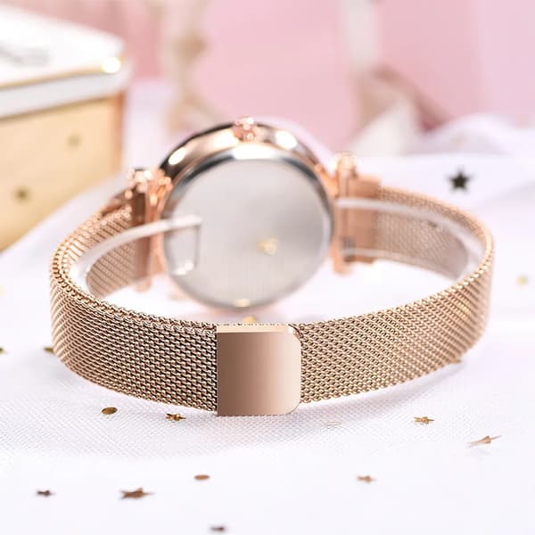 Kvartsur, dameklokke, diameter 32 mm med romertall og armbånd