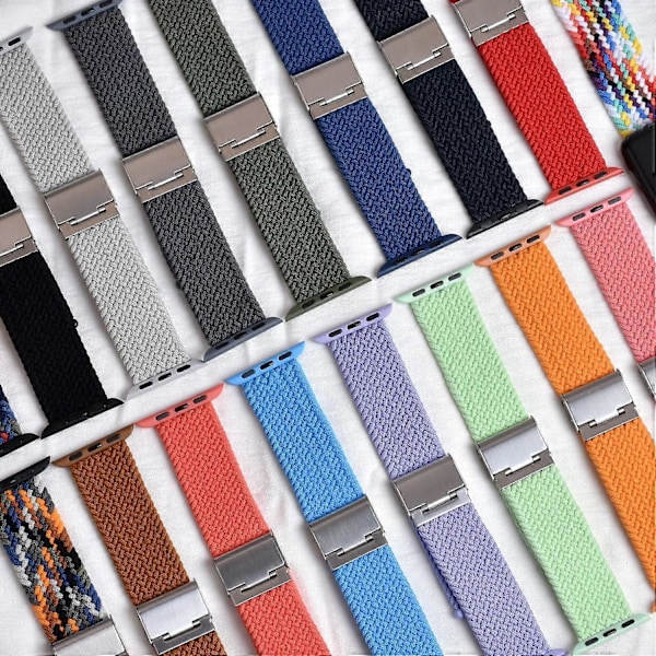 Justerbar Flätad Solo Loop med Spänne Kompatibel med Apple Watch Band 42mm 44mm 45mm Mjuk Armband Stretch Nylon Elastiskt Band för iWatch Serie