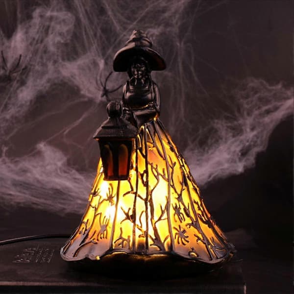 Halloween-häxlampa med kvast USB-driven lysande figur för skrivbord och spiselkrans