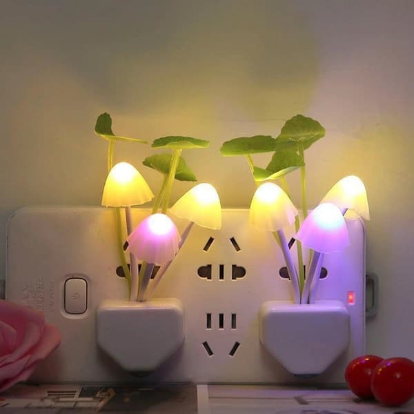 2-pakning LED-sensor nattlys plug-in vegglamper fargeskiftende