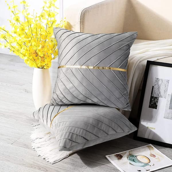 Sammetskuddfodral 18x18, 2-pack, Dekorativa Lyxiga Moderna Kuddfodral för Vardagsrum, Sovrum, Soffa, Säng med Guldläder (grå