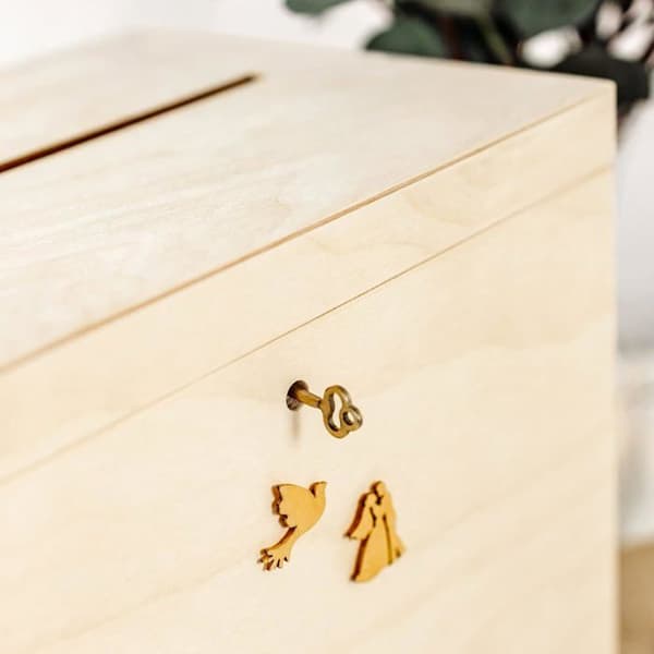 Naturlig trälåda för kuvert - CREATIVE DECO - Bröllopsönskelåda - Minneslåda med bokstäver