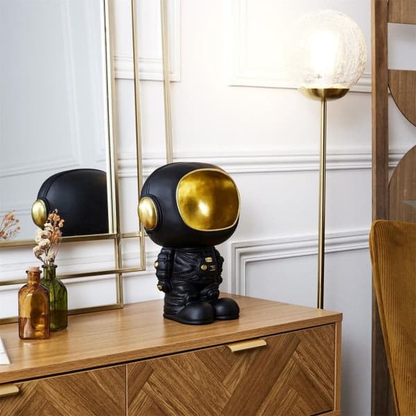 Statue - Home Deco Factory - Astronaut - Nipsbakke - Sort og Guld