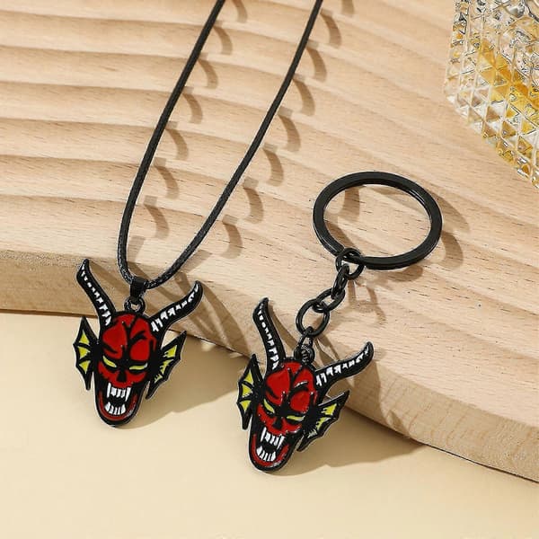 Stranger Things Hellfire Club Handgjort Hängsmycke Halsband Nyckelring Z