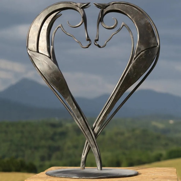 20 cm Kärlekshjärta Häst Skulptur Metallstaty Hantverksprydnad Modern heminredning Skulptur Heminredning