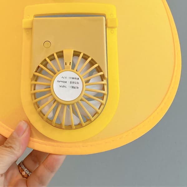 Gul USB-oppladbar solhatt med bred brem for barn - Perfekt for reiser og strand