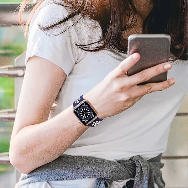 Sportband Kompatibel med Apple Watch Band 42mm 44mm 41mm, Andningsbart Mjukt Silikon Sportbytesrem Kvinnor Män Kompatibel med iWatch Se