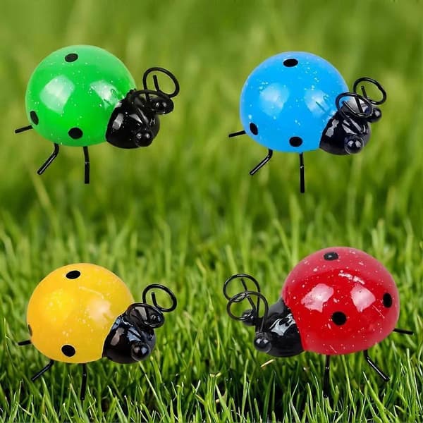Mariehøne-pynt Levende haveaccent Robust jernhåndværk Klar til udstilling Green Ladybug Ornament
