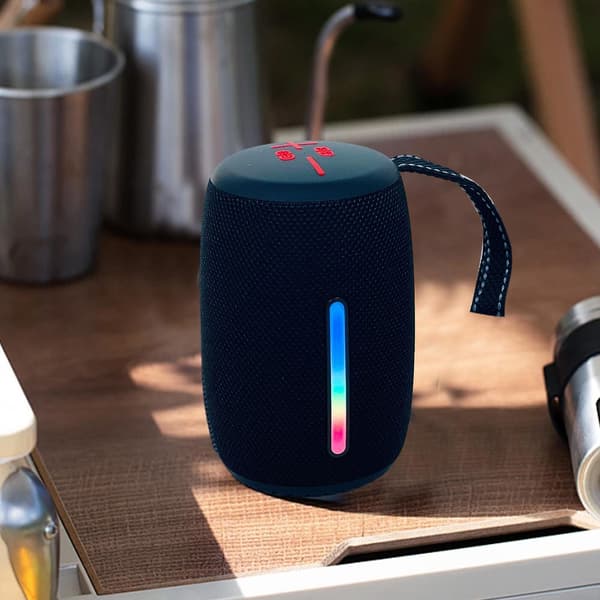 Utendørs bærbar Bluetooth-høyttaler med LED-lys（Gratis størrelse，svart）