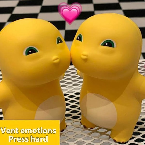 Søde mælkedinosaur klemmelegetøj stressaflastningsgaver til børn gul Nailong håndlavede legetøj（Som vist）