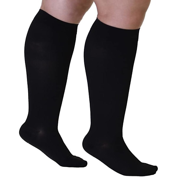 Kompressionsstrumpor - Plus Size - 20-30 mmHg - Unisex - Extra bred vad - Knähöga - Opaque, stängd tå - Svart/4X-Large