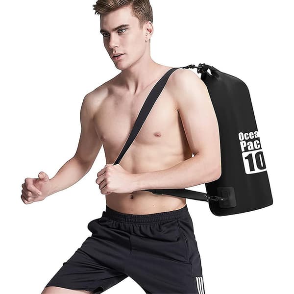 PVC-uintivarustelaukku - Musta 20L