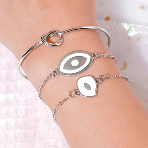 Trendy armbånd med onde øjne til kvinder, justerbar kæde, håndledstilbehør (sølv)