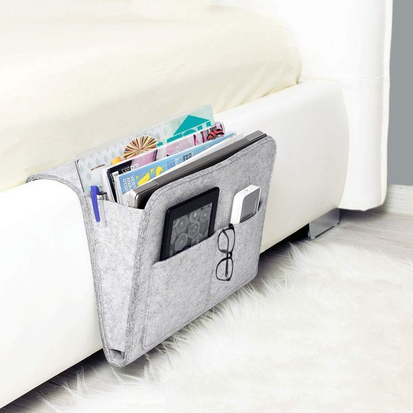 Grå soffa sovsäck - halkfri sängbordsväska i filt för böcker, tidningar, Ipad, mobiltelefon, fjärrkontroll grå, hängande ficksäng förvaring eller