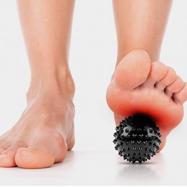 Pakke med 2 piggede hårde massagebolde til muskelsmerter (7 cm)