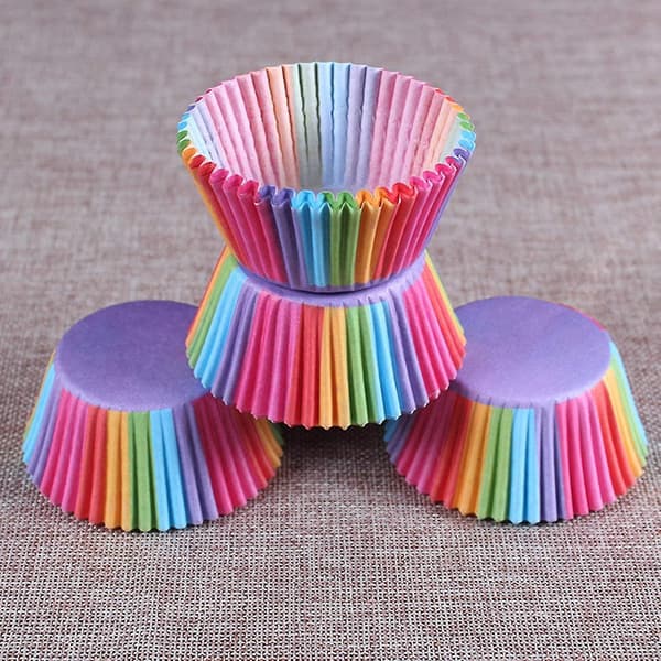 100-pack Cupcake-fodral, regnbågsbakformar i papper för hushållsugn