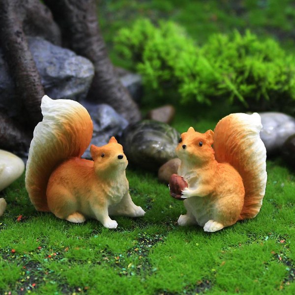 Sæt med 2 mini egern dyrefigurer til fehave, terrariedekoration