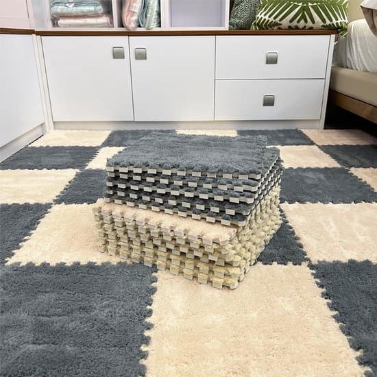 12-delad sammankopplande lekmatta, mattplattor, skapar en säker plats för sovrum eller lekrum (beige och grå)