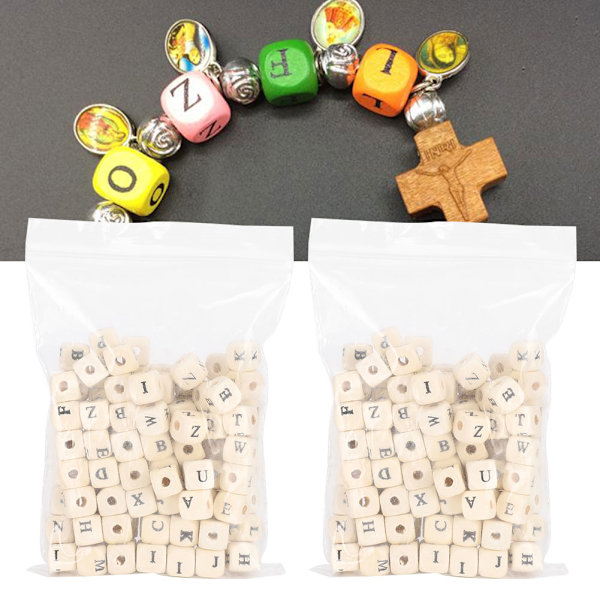 200 stk. 10 mm DIY Smykkeperler Bogstavtrykte Hvide Terningeformede Træperler til Håndarbejde