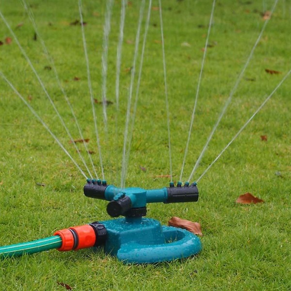 Automatisk roterande sprinkler för trädgårds- och skogsbevattning