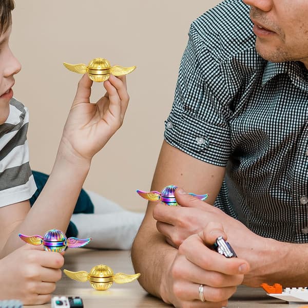 Guld Fidget Spinner Magic Orb Angstlegetøj Stressreducerende Spin Fidgets Håndlejer Tri Spinner Finger Spinners Legetøj Fokus Fidgeting Rastløs