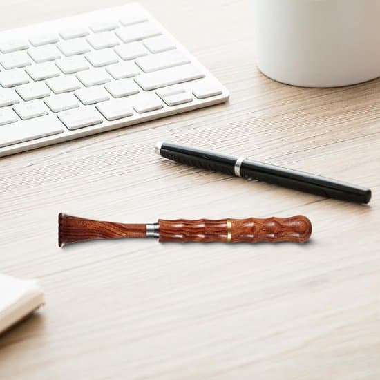 Back Scratcher Extendable-Back Scratcher-Extendable Back Scratcher-Portable Extendable Back Scratcher with Wooden Handle-Relieves Itching in Men and Women