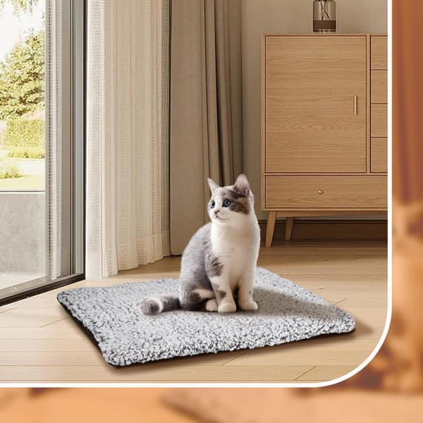 Self-heating pet mat, small heating blanket, constant temperature, waterproof cat bed, dog heating pad (grey)