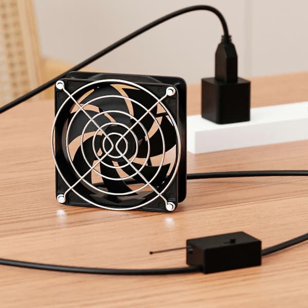 Automatic Temperature Sensing USB Cooling Fan 8cm 3 Speed Adjustable Thermostat for Router Game Console Heat Reduction