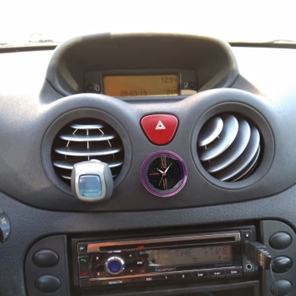 Auton sisustus elektroninen kello aikakello auto sisustus tarra kello (violetti)