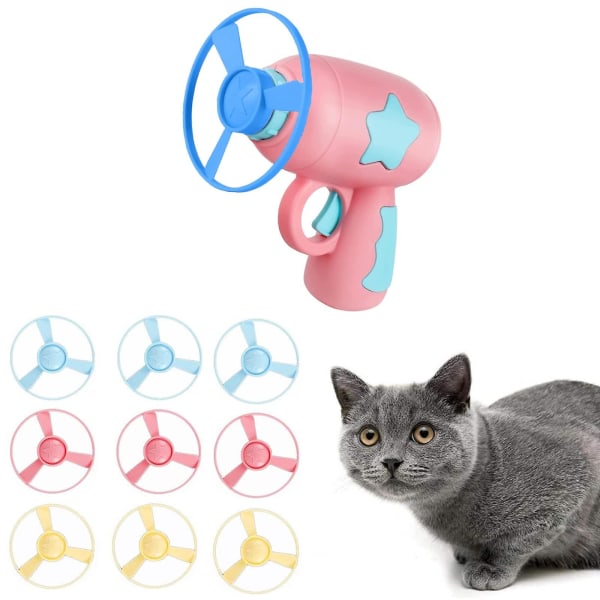 Katt hämta leksaker Färgglada flygande propellrar Katt jagar flygande propellrar Katt leker leksak med 1 launcher &amp; 10 skivor