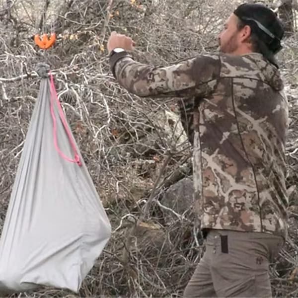 Hunting Gear Lifting System - Lifting Pulley (Two Pulleys Plus 4 Meters High-Visibility Orange Rope)