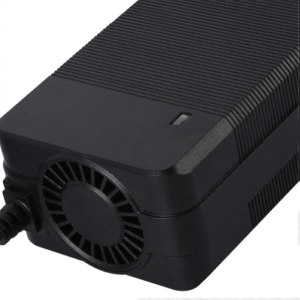 [LLC]Th.2V 2A Laddare för 16S 60V Elcykel och Enhjuling Li-ion Batteripaket