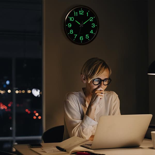 [LLC]12\" Luminous Wall Clock that Glows in the Dark, Silent Wall Clocks, Silent Movement - Rosego Rose