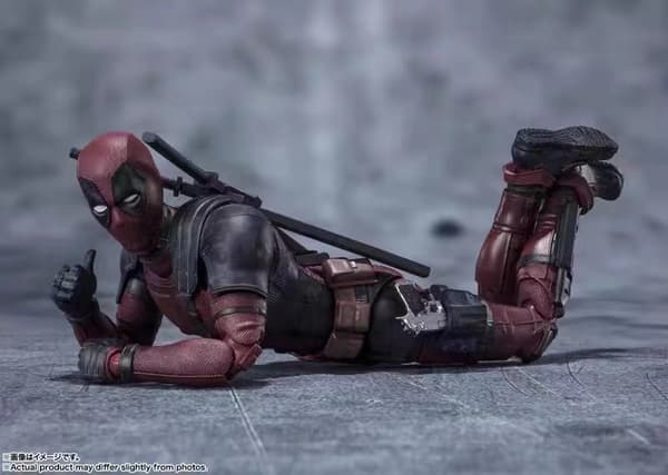 DEADPOOL 2SHF Deadpool Pieni Deadpool nivelletty toimintahahmomalli